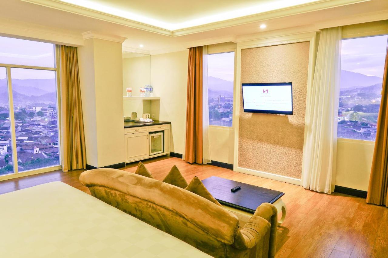 Swiss-Belhotel Lampung Bandar Lampung Exterior foto